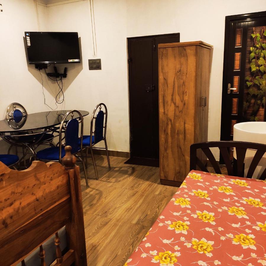 Munroe Inn Homestay Kollam Exteriör bild